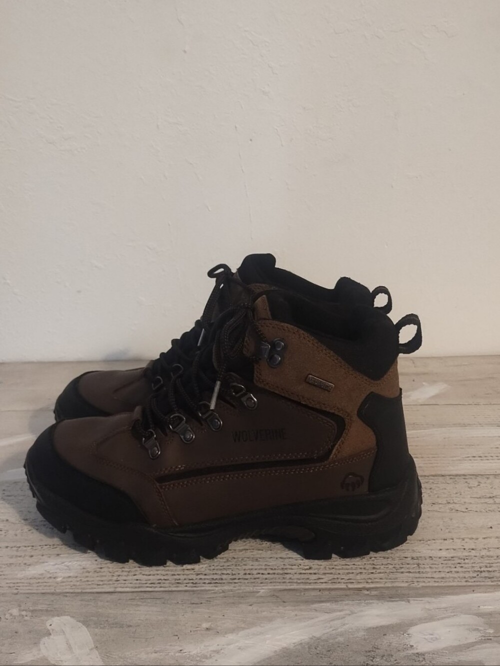 Wolverine Spencer Hiking Boots Mens 8 EW Brown Black Leather Waterproof W05103